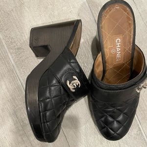 Lamb skin Quilted CC Turn Lock Clog Black